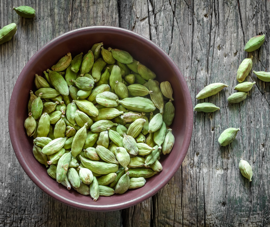 CARDAMOM WHOLE GREEN - (250g)