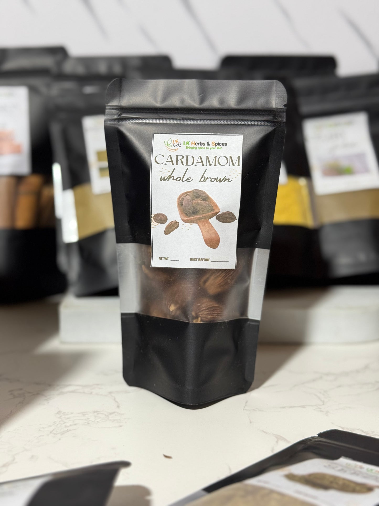CARDAMOM WHOLE BROWN - 50g REFILL POUCH
